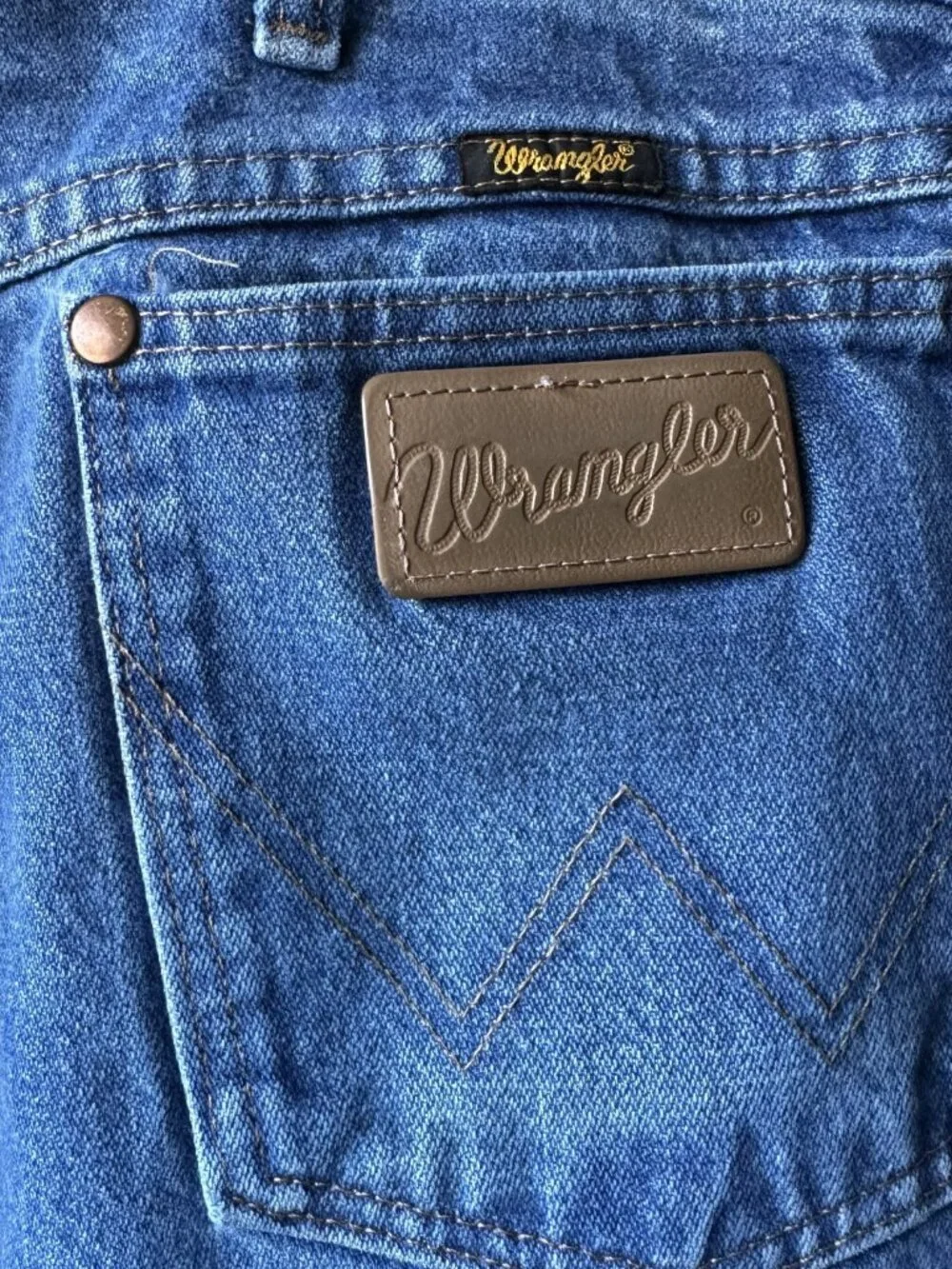 Vintage Y2K Wrangler 13MWZ Cowboy Cut Jeans 34x34 100% Cotton Western Rodeo